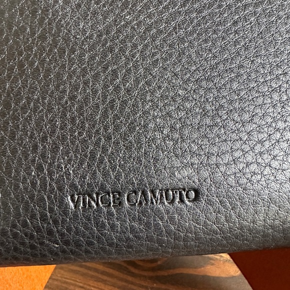 Vince Camuto Black Leather Clutch Wallet | VC-Bitty - Picture 4 of 8